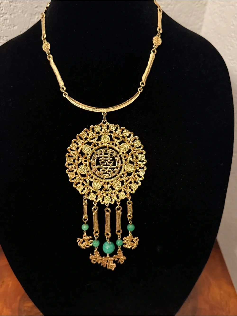 Vintage 1960s Goldette New York Signed Gold Tone Asian Runway Necklace Perfect!
